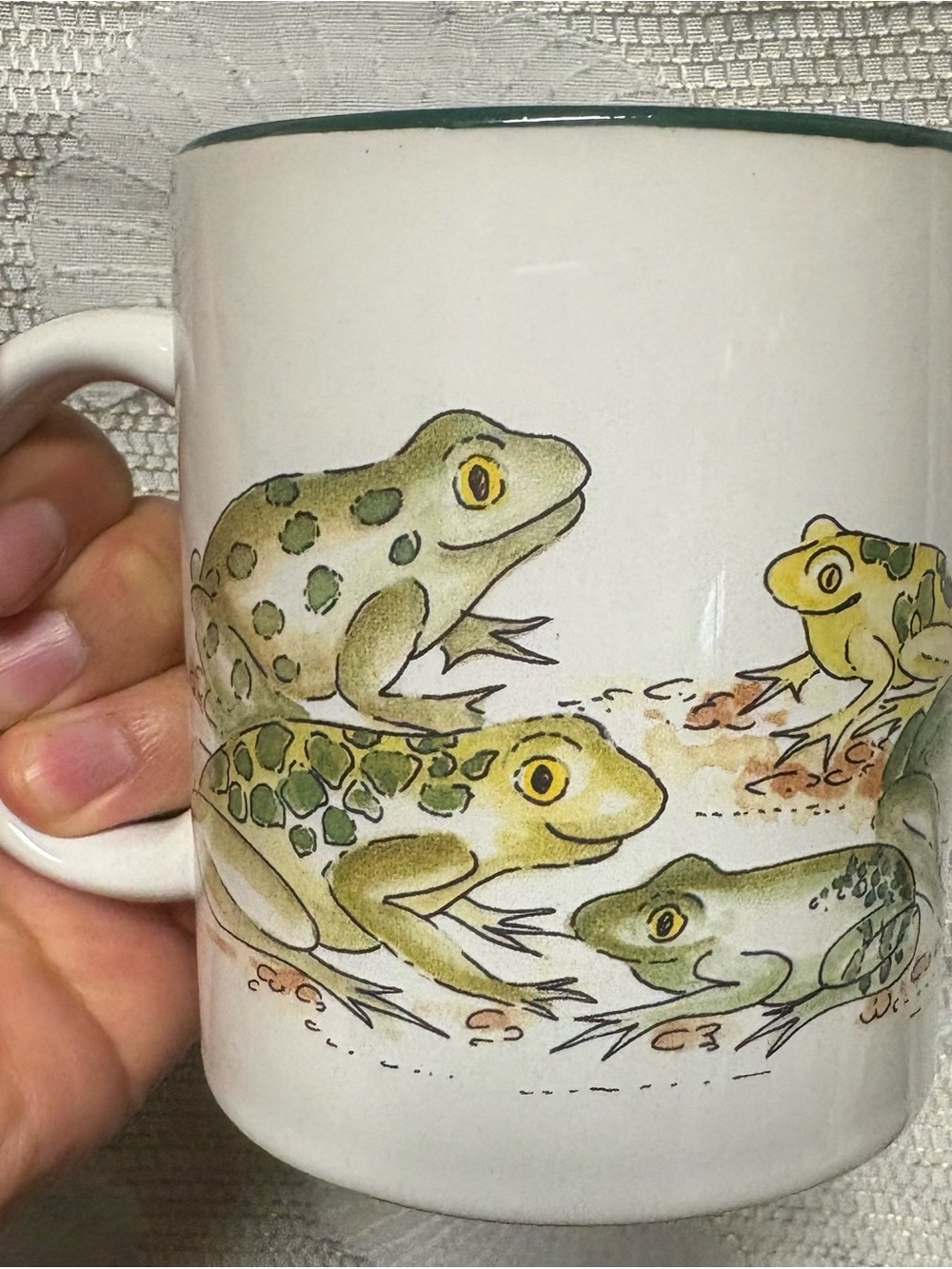 Xappeal Frog Mug in Green and Yellow